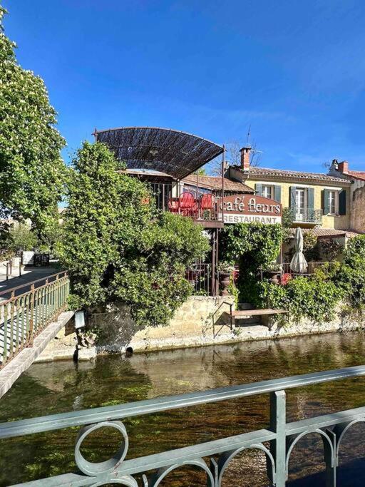 Lou Paseo : Appartement Brocante Centre Historique LʼIsle-sur-la-Sorgue المظهر الخارجي الصورة